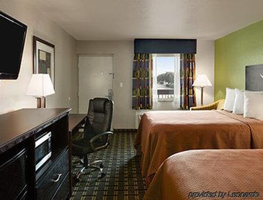 Days Inn West Memphis Buitenkant foto